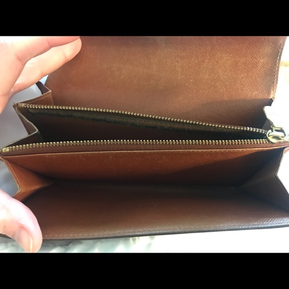 Louis Vuitton Monogram Portefeuille Wallet - Picture 4 of 9